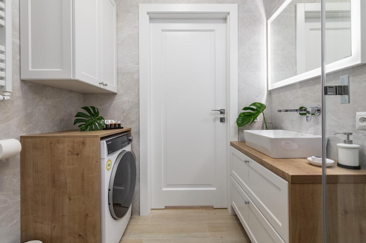 Baltini Premium Apartament Old Town Kolobrzeg Bagian luar foto