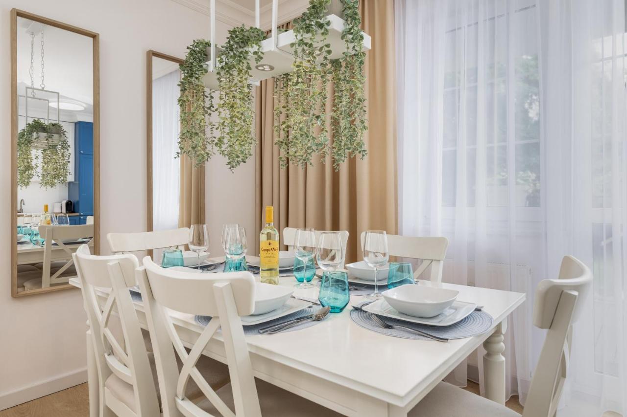 Baltini Premium Apartament Old Town Kolobrzeg Bagian luar foto